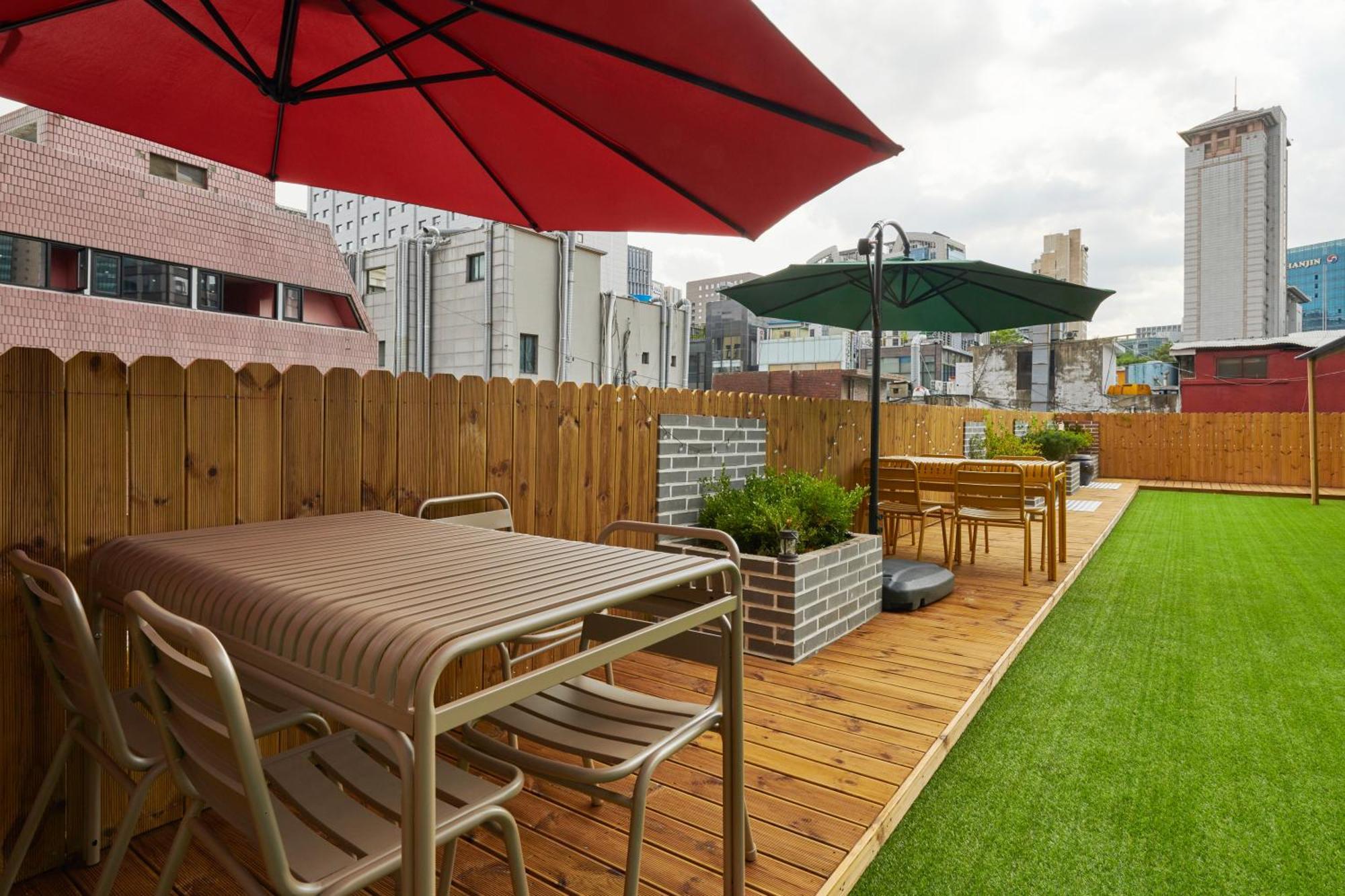 Eight Rest Hostel Myeongdong Seul Zewnętrze zdjęcie